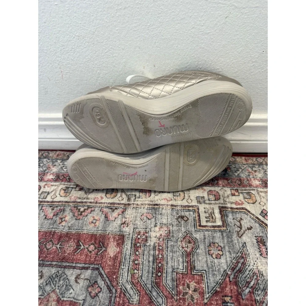 Munro Metallic‎ Quilted Sneakers Zip Lace Up Comfort Women Size 8.5 M